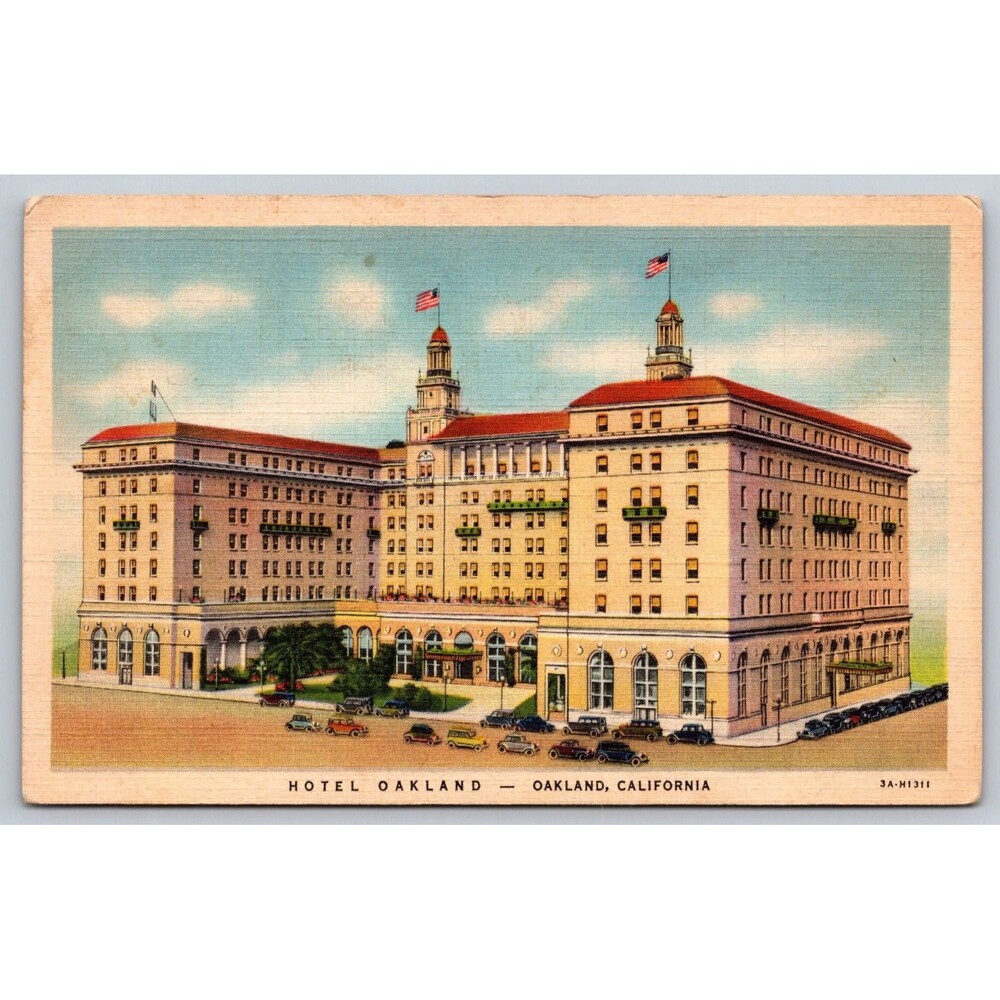 1933 Hotel Oakland California Vintage Linen Postcard Curt Teich Art Colortone CA